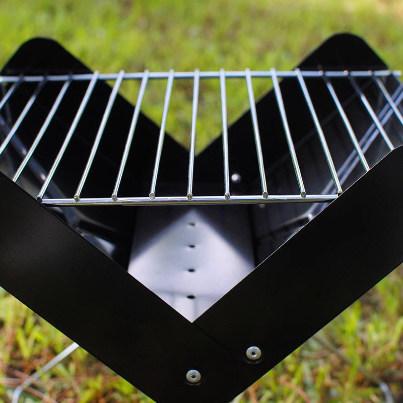 Utomhusfällbar liten grillgrill